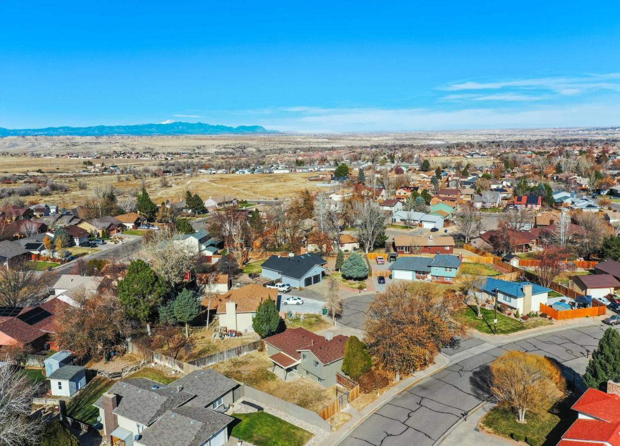 Pueblo Place Riverwalk Fireplace Pet-Friendly Villa Exterior photo